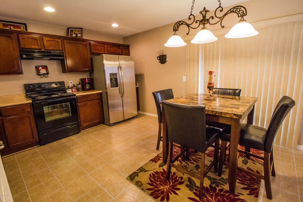 5240 E Desert Straw Ln, Tucson, AZ 85756 photo 4