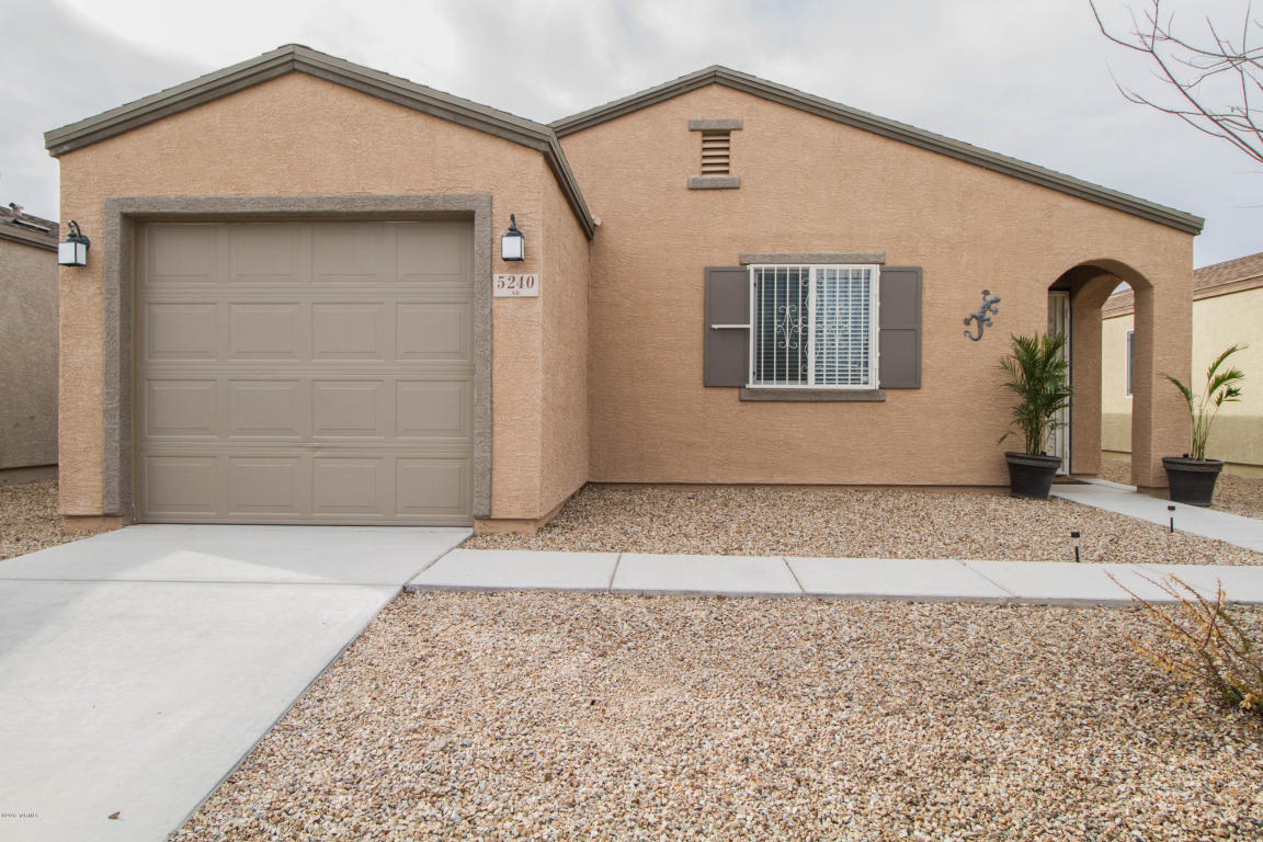 5240 E Desert Straw Ln, Tucson, AZ 85756 photo 2