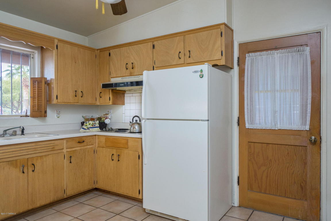 5611 E 7th St, Tucson, AZ 85711 photo 2