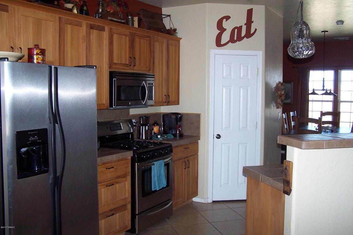 533 W Iron Rose Rd, Willcox, AZ 85643 photo 6