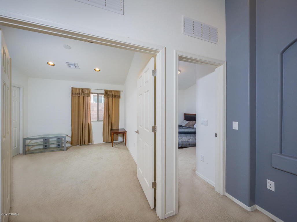 7157 E Bloomtree Ln, Tucson, AZ 85756 photo 7
