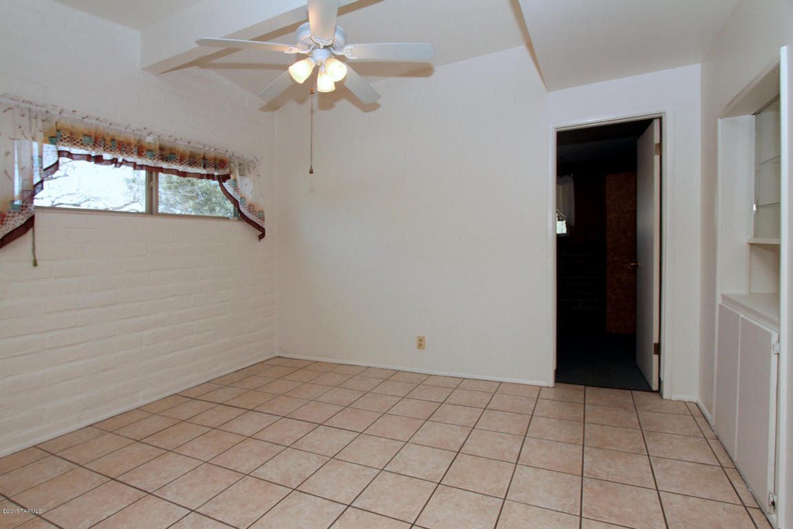 1630 E Greenlee Rd, Tucson, AZ 85719 photo 18