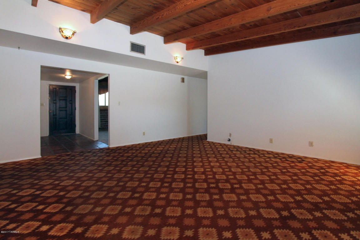 1630 E Greenlee Rd, Tucson, AZ 85719 photo 9