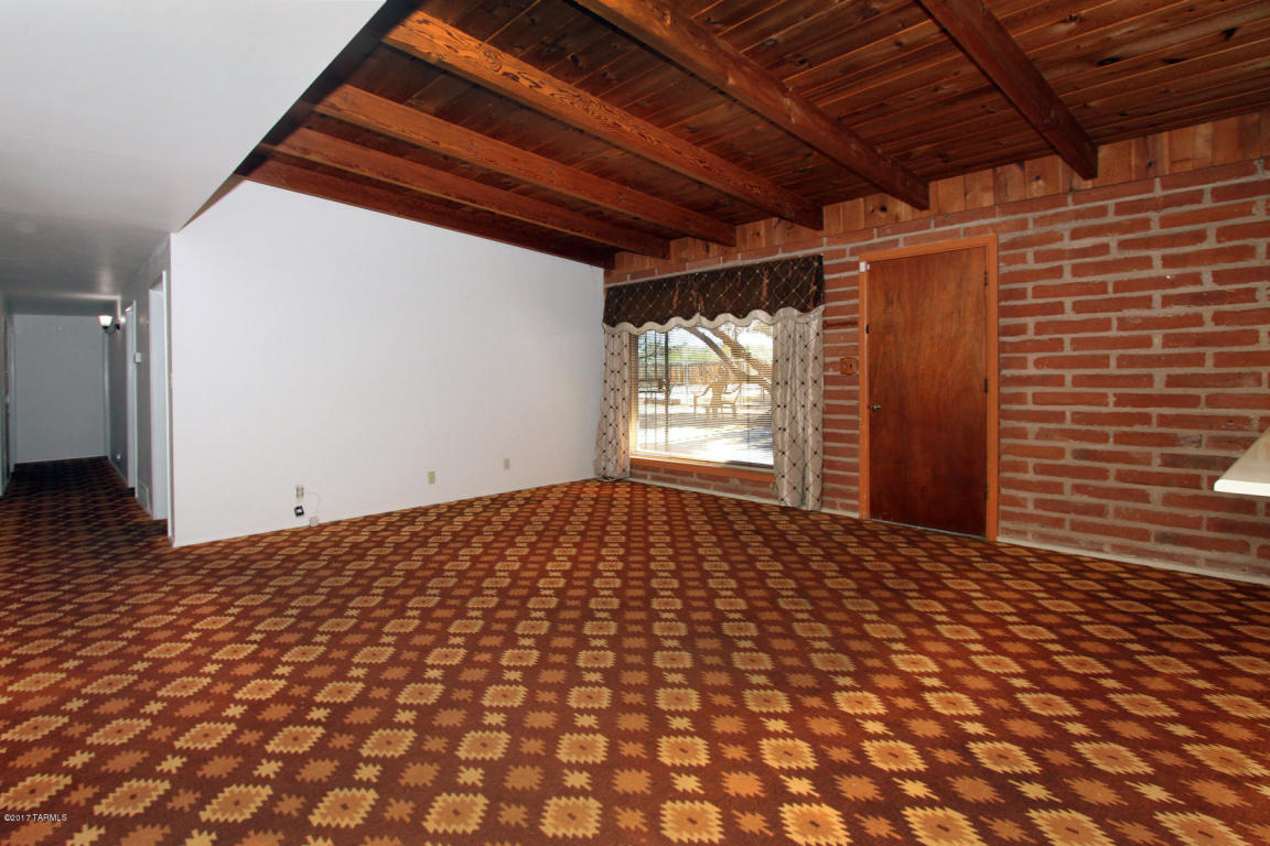 1630 E Greenlee Rd, Tucson, AZ 85719 photo 12