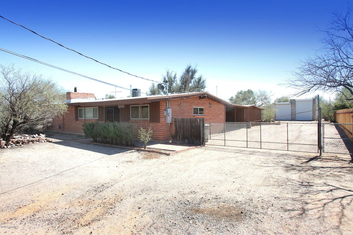 1630 E Greenlee Rd, Tucson, AZ 85719 photo 2