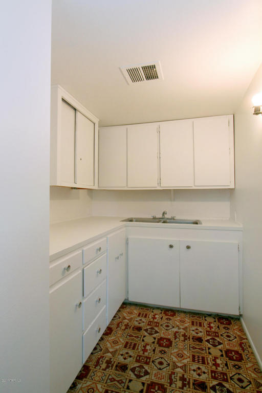 1630 E Greenlee Rd, Tucson, AZ 85719 photo 26