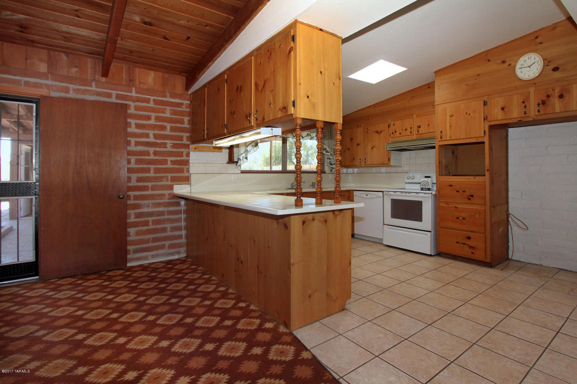 1630 E Greenlee Rd, Tucson, AZ 85719 photo 10