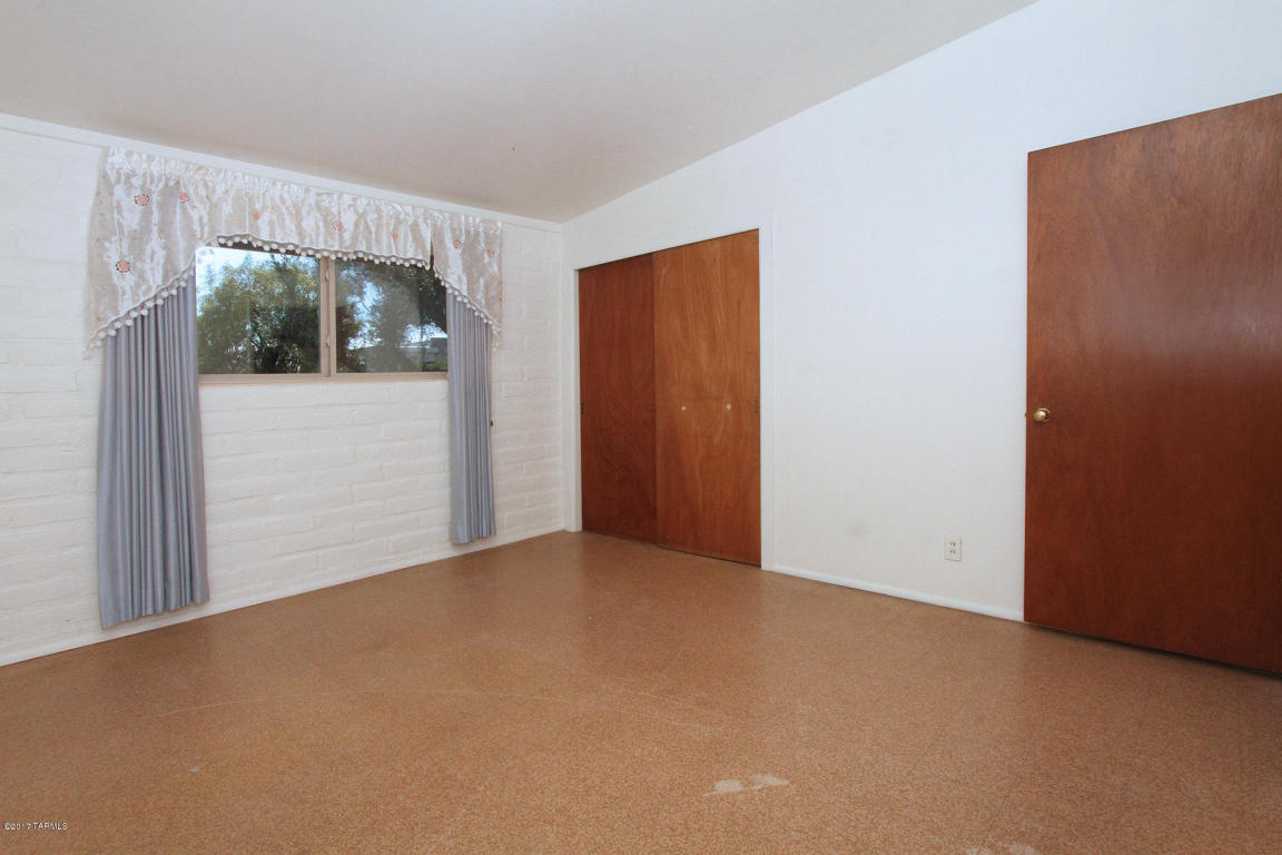 1630 E Greenlee Rd, Tucson, AZ 85719 photo 24