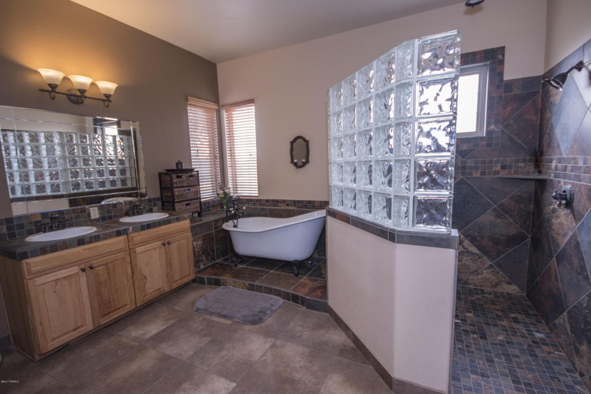 9425 E Barrel Springs Pl, Vail, AZ 85641 photo 22
