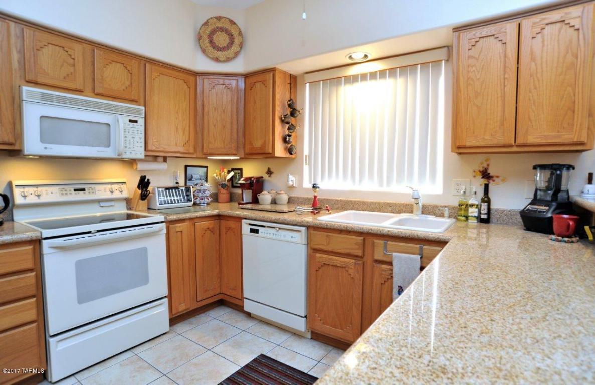 273 E Shadow Bluff Pl, Tucson, AZ 85704 photo 9