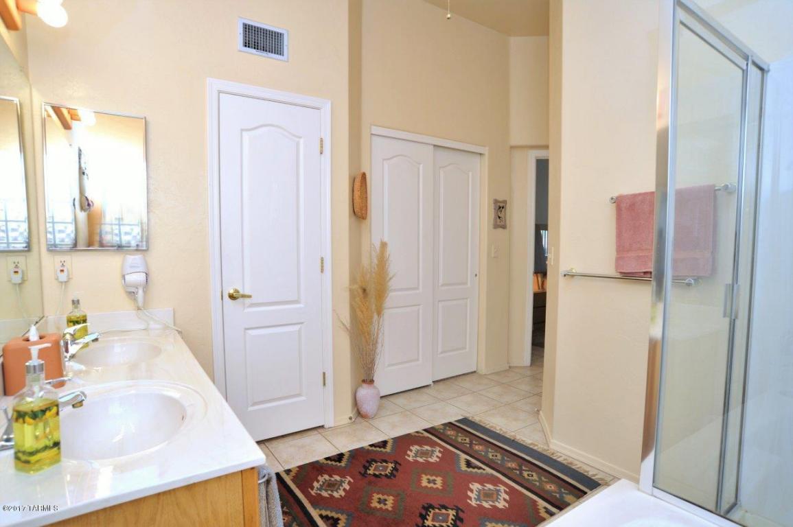 273 E Shadow Bluff Pl, Tucson, AZ 85704 photo 16