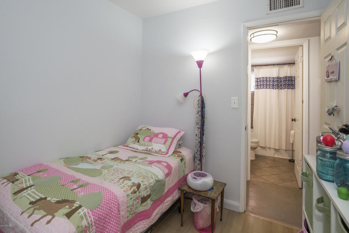 8249 E Beverly St, Tucson, AZ 85710 photo 26