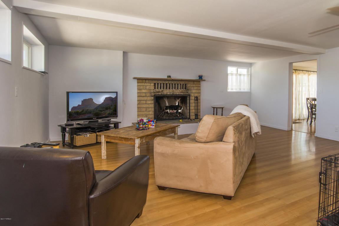 8249 E Beverly St, Tucson, AZ 85710 photo 14