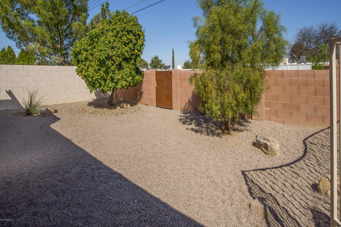 8249 E Beverly St, Tucson, AZ 85710 photo 31