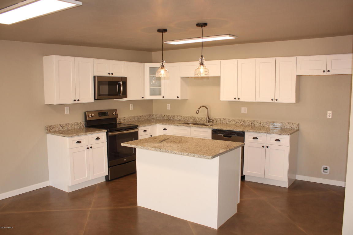 8149 E 6th St, Tucson, AZ 85710 photo 5