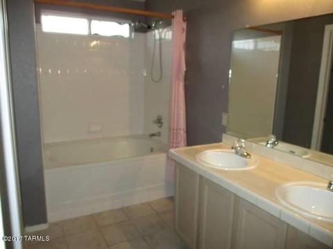 8438 S Via Del Junco, Tucson, AZ 85747 photo 11