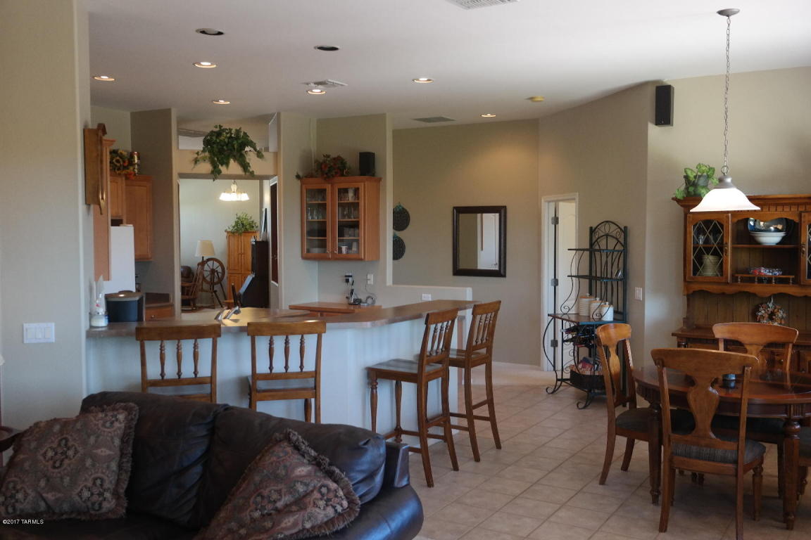 10538 E Heartleaf Dr, Tucson, AZ 85747 photo 7