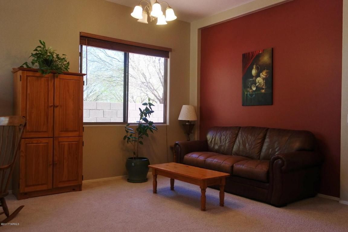 10538 E Heartleaf Dr, Tucson, AZ 85747 photo 3