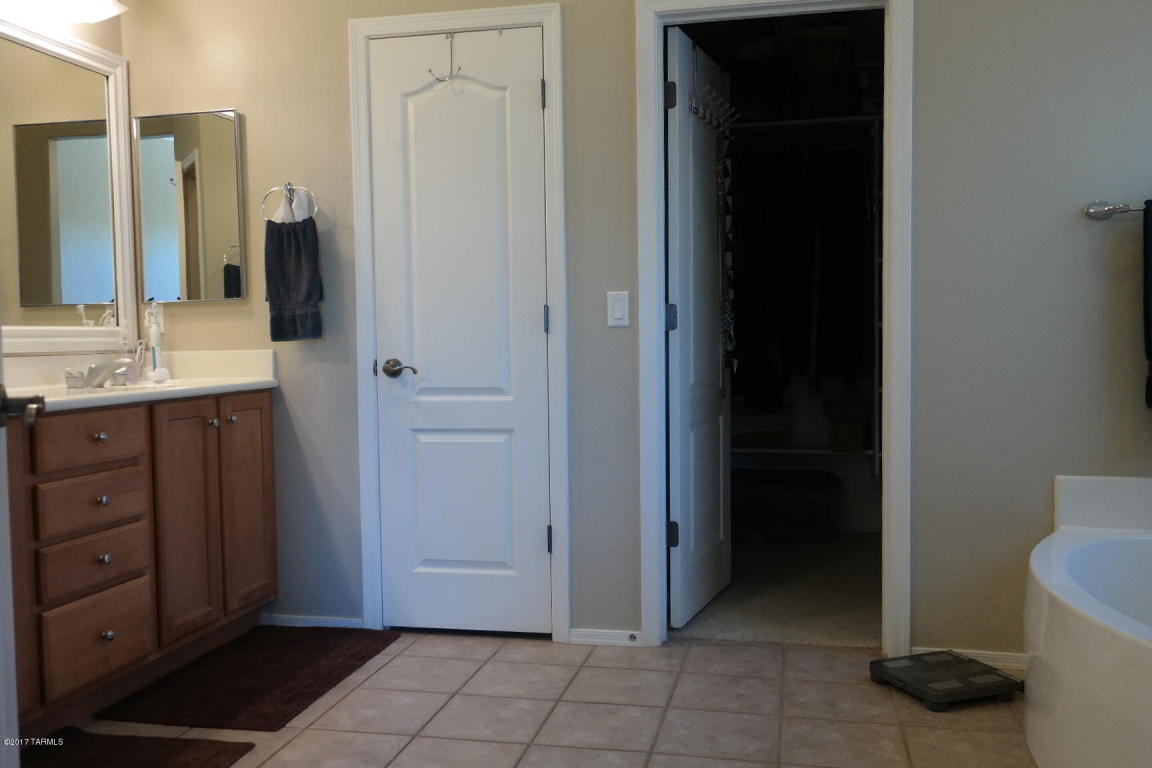 10538 E Heartleaf Dr, Tucson, AZ 85747 photo 10