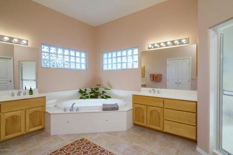 9855 E Fire Agate Pl, Tucson, AZ 85749 photo 8