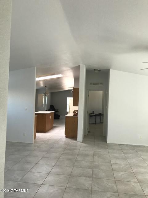 6217 E Thunder River Dr, Tucson, AZ 85756 photo 6