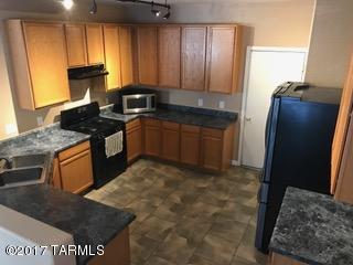 7000 S Dunnock Dr, Tucson, AZ 85756 photo 2