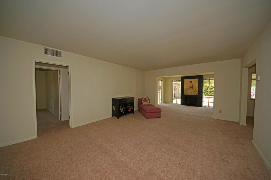 2201 E Hampton St, Tucson, AZ 85719 photo 4