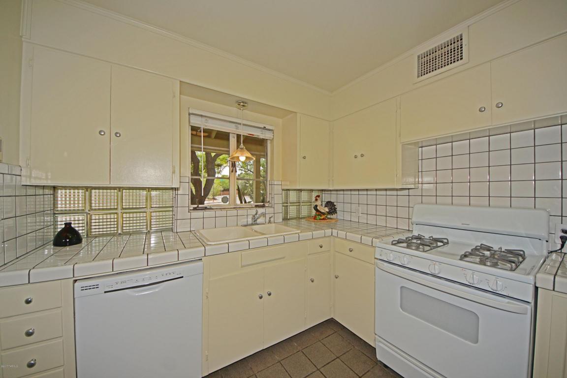 2201 E Hampton St, Tucson, AZ 85719 photo 5