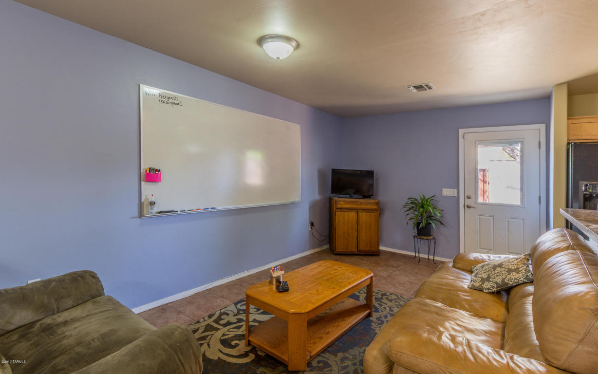 237 E Waverly St, Tucson, AZ 85705 photo 8