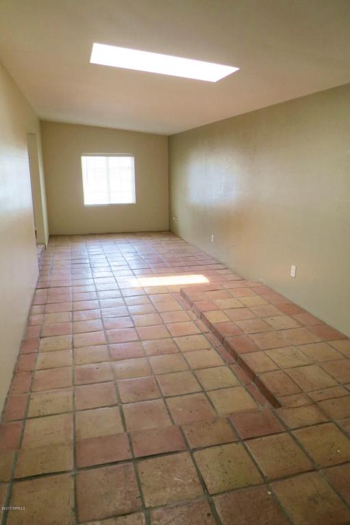 8472 E Stella Rd, Tucson, AZ 85730 photo 13