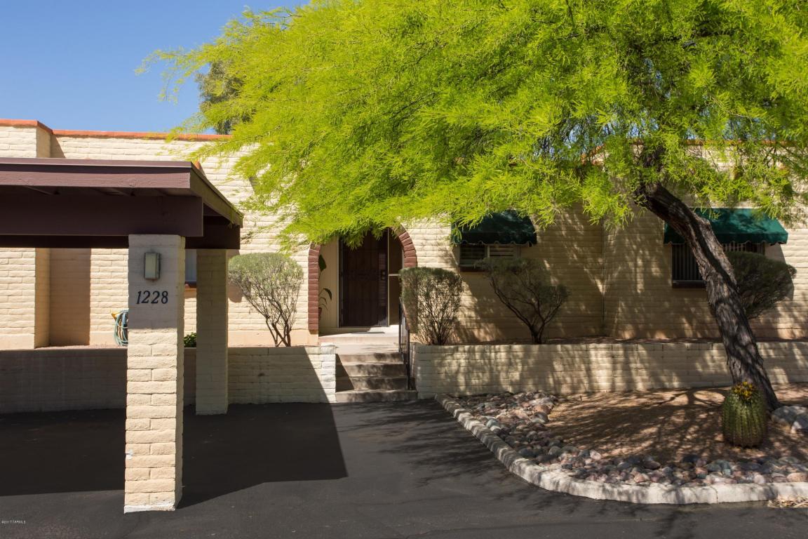 1228 S Wright Rd, Tucson, AZ 85713 photo 1