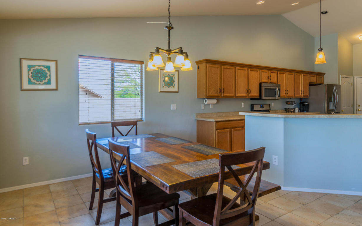 968 S Grantham Dr, Vail, AZ 85641 photo 8