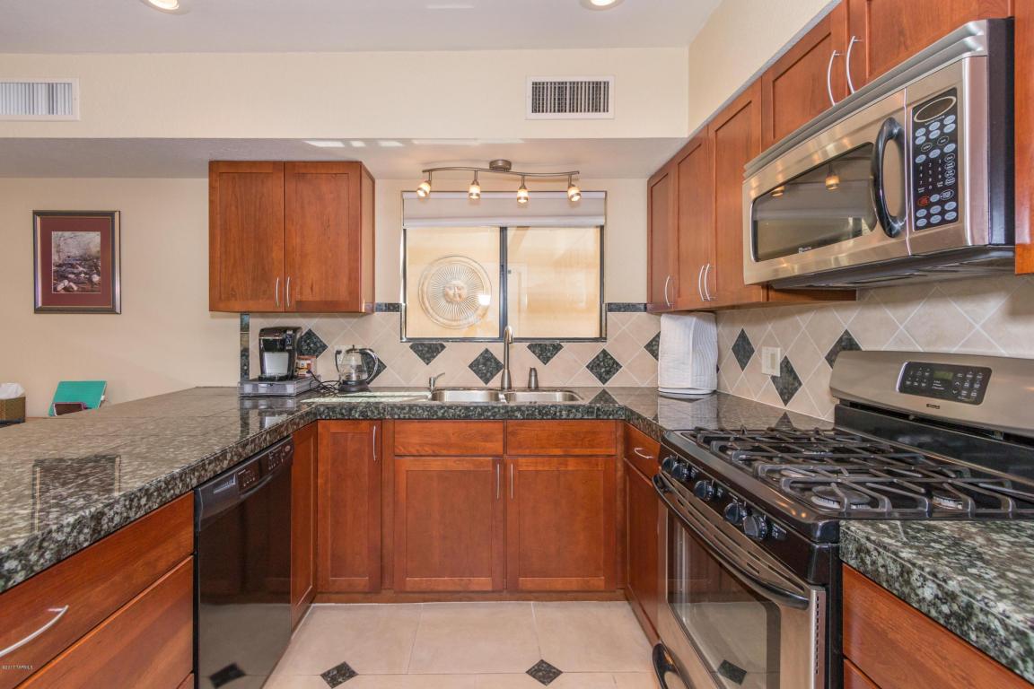 7004 E Rivercrest Rd, Tucson, AZ 85750 photo 4