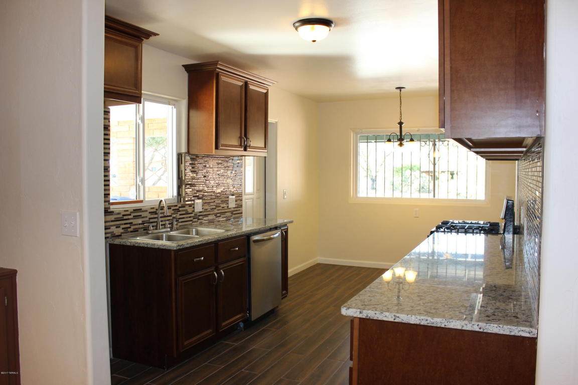 5802 E Baker St, Tucson, AZ 85711 photo 24