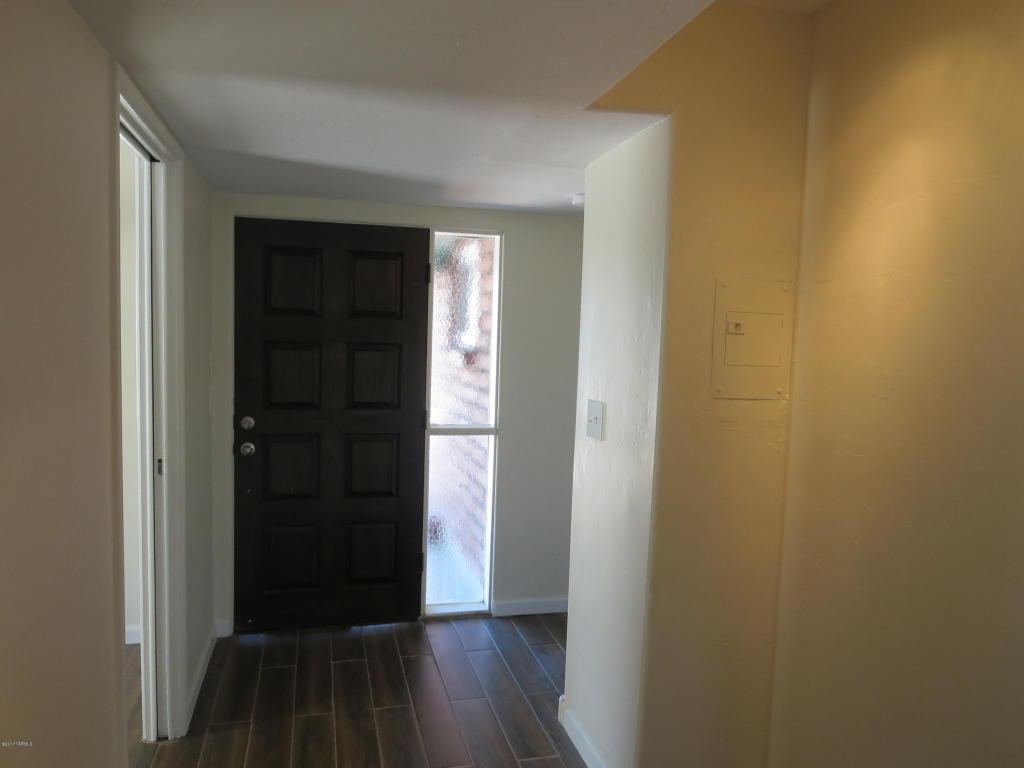 5802 E Baker St, Tucson, AZ 85711 photo 4