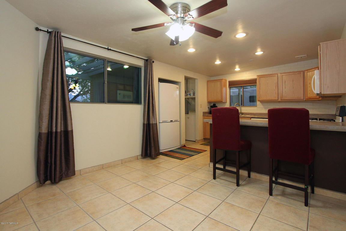 7950 E 20th Pl, Tucson, AZ 85710 photo 9