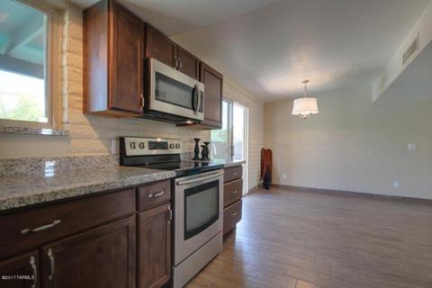 8432 E Beverly St, Tucson, AZ 85710 photo 9