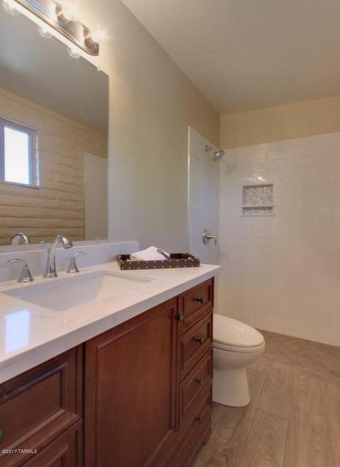 8432 E Beverly St, Tucson, AZ 85710 photo 14