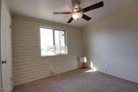 8432 E Beverly St, Tucson, AZ 85710 photo 16