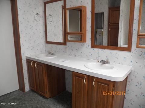 1022 E Sonora Verde Dr, Benson, AZ 85602 photo 17