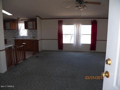 1022 E Sonora Verde Dr, Benson, AZ 85602 photo 2