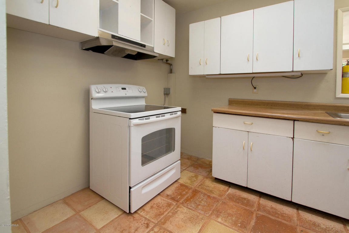 4757 E Montecito St, Tucson, AZ 85711 photo 8