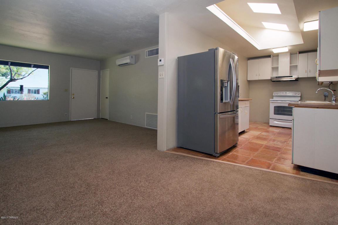 4757 E Montecito St, Tucson, AZ 85711 photo 5