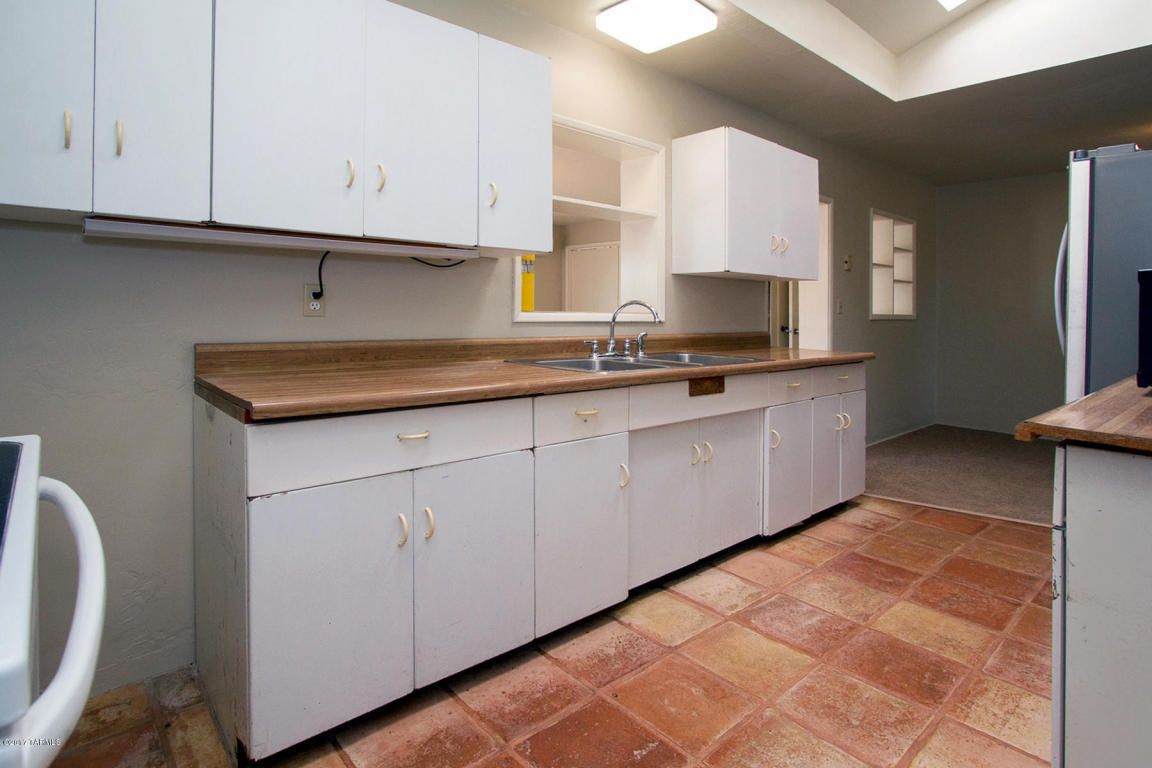 4757 E Montecito St, Tucson, AZ 85711 photo 6
