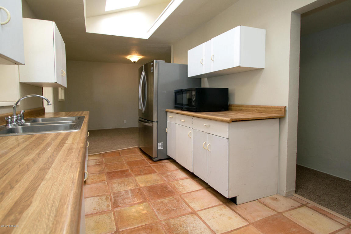 4757 E Montecito St, Tucson, AZ 85711 photo 9