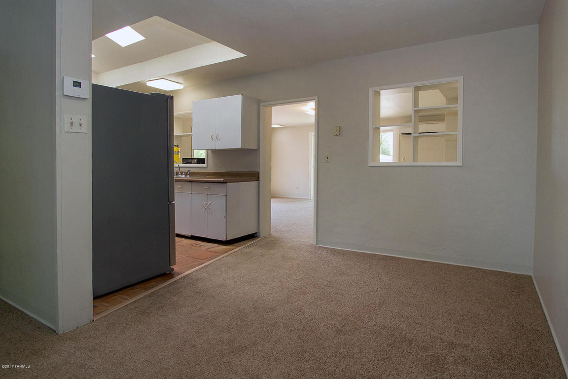 4757 E Montecito St, Tucson, AZ 85711 photo 4