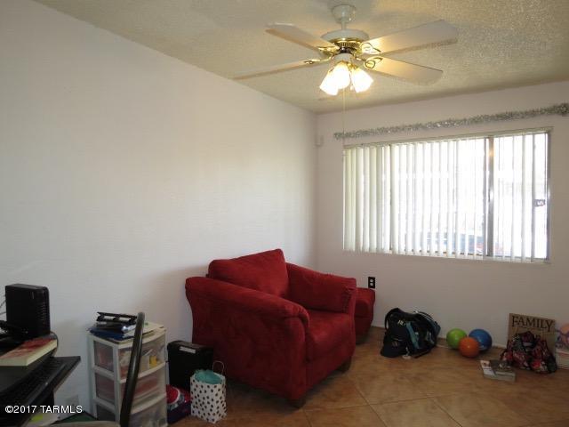 2407 E Walnut St, Tucson, AZ 85706 photo 18
