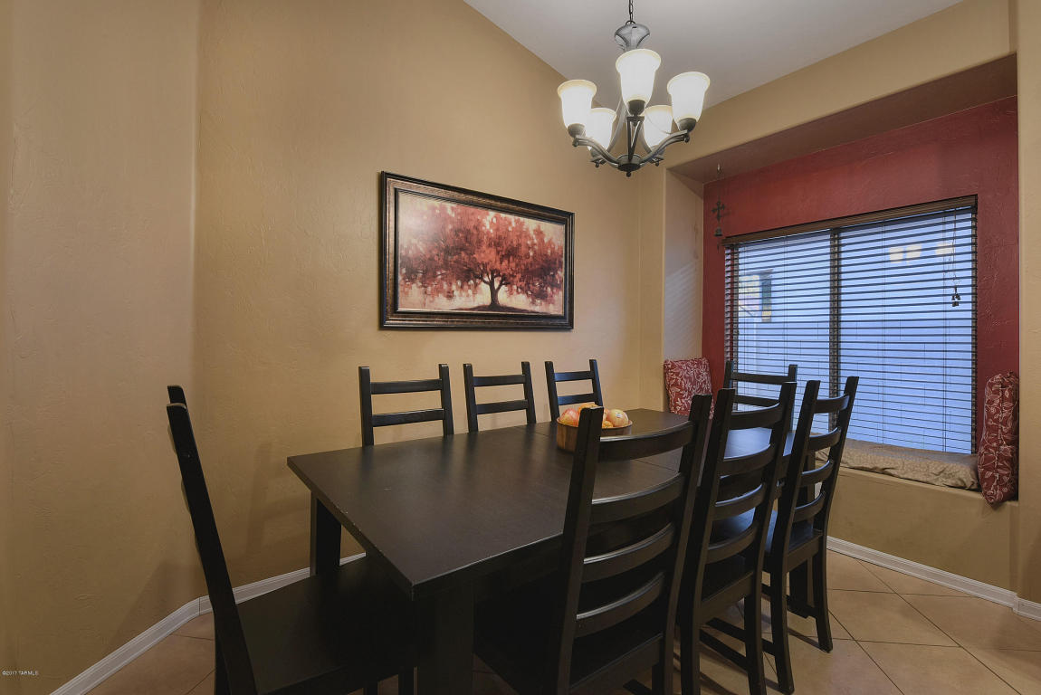  8002 N Atolia Dr, Tucson, AZ 85743 photo 6