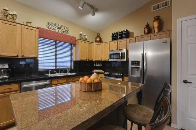 8002 N Atolia Dr, Tucson, AZ 85743