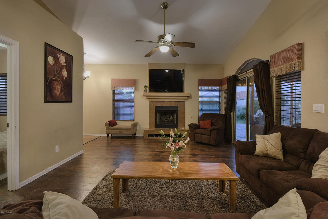  8002 N Atolia Dr, Tucson, AZ 85743 photo 9